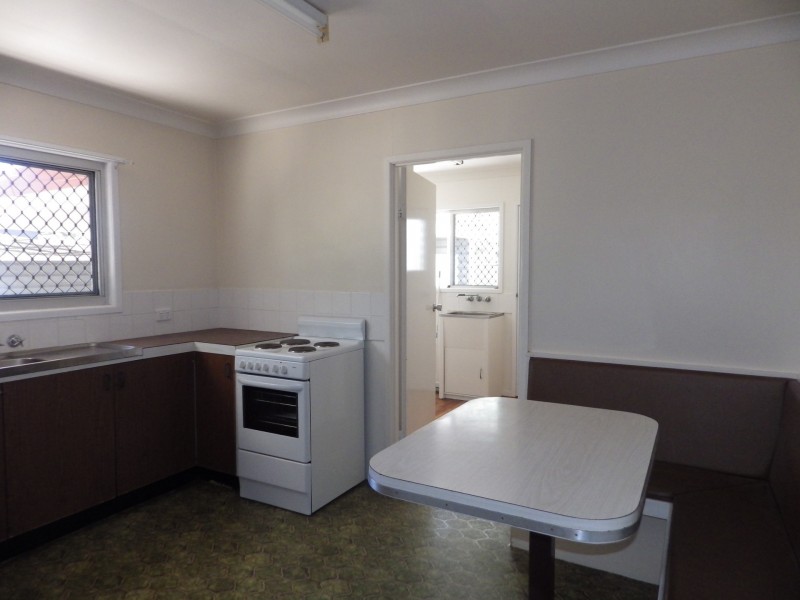 6 Howard Street, Roma QLD 4455