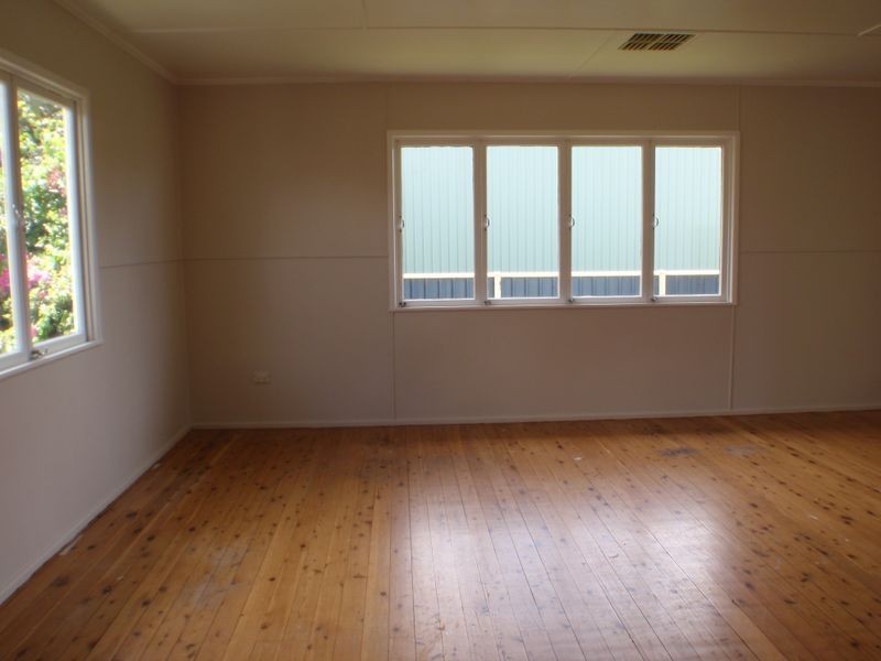 95 Raglan Street, Roma QLD 4455