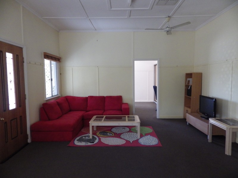 58 Hawthorne Street, Roma QLD 4455