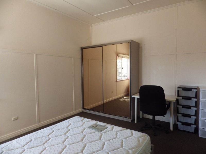 58 Hawthorne Street, Roma QLD 4455