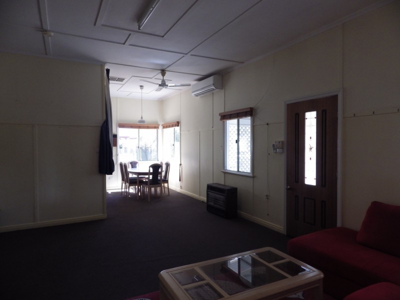 58 Hawthorne Street, Roma QLD 4455