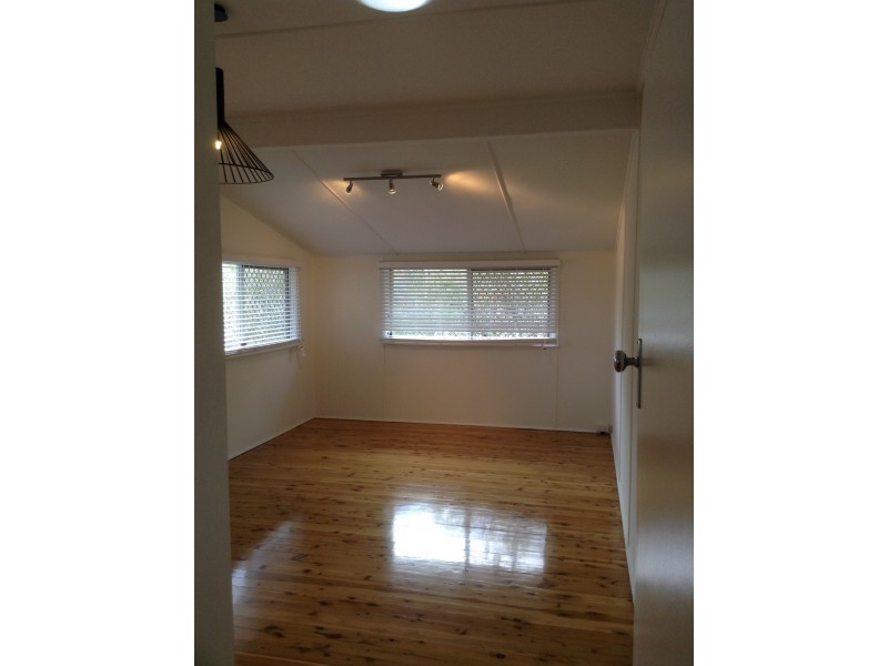 19 McEwan Street, Roma QLD 4455