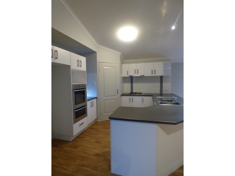 97 Moutainview Drive, Roma QLD 4455