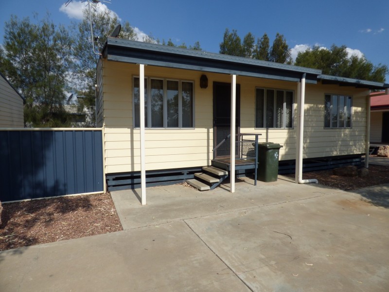 2/44 Derry Street, Roma QLD 4455