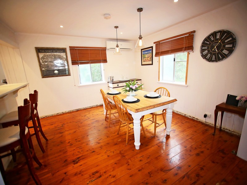 4 Gregory Street, Roma QLD 4455