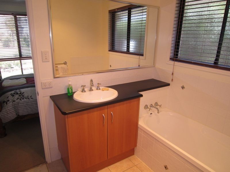 29 Karalee Court, Roma QLD 4455