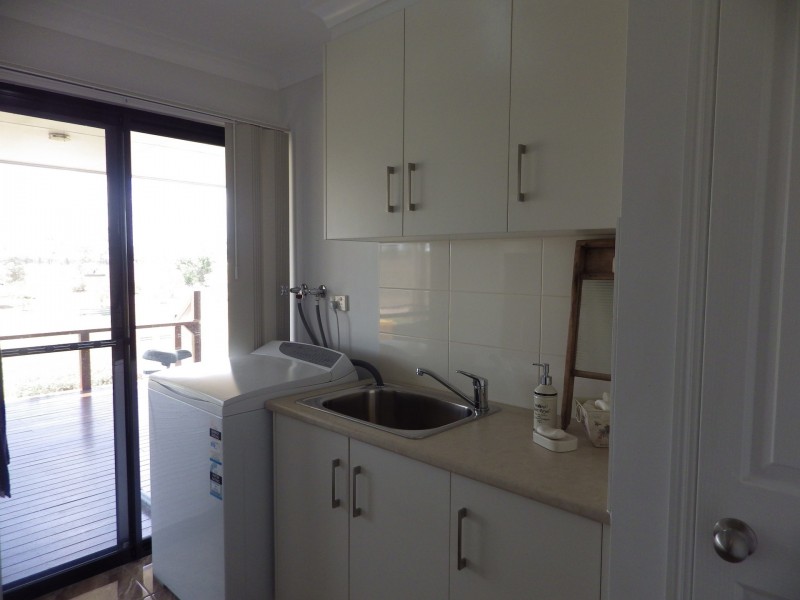 48 Orallo Road, Roma QLD 4455