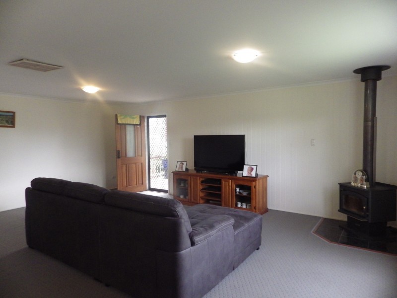 99 Miscamble Street, Roma QLD 4455