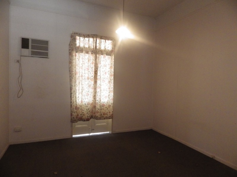 13 Sheffield Street, Mitchell QLD 4465