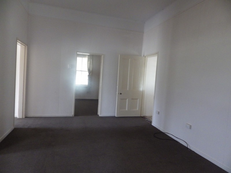 13 Sheffield Street, Mitchell QLD 4465