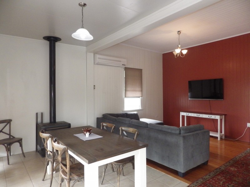 18 Queen Street, Roma QLD 4455