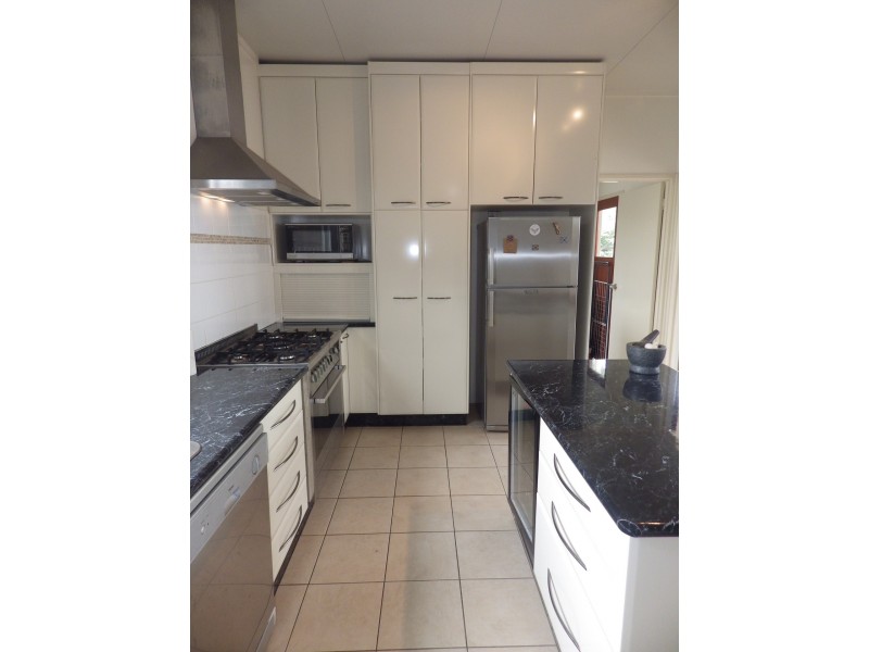 18 Queen Street, Roma QLD 4455