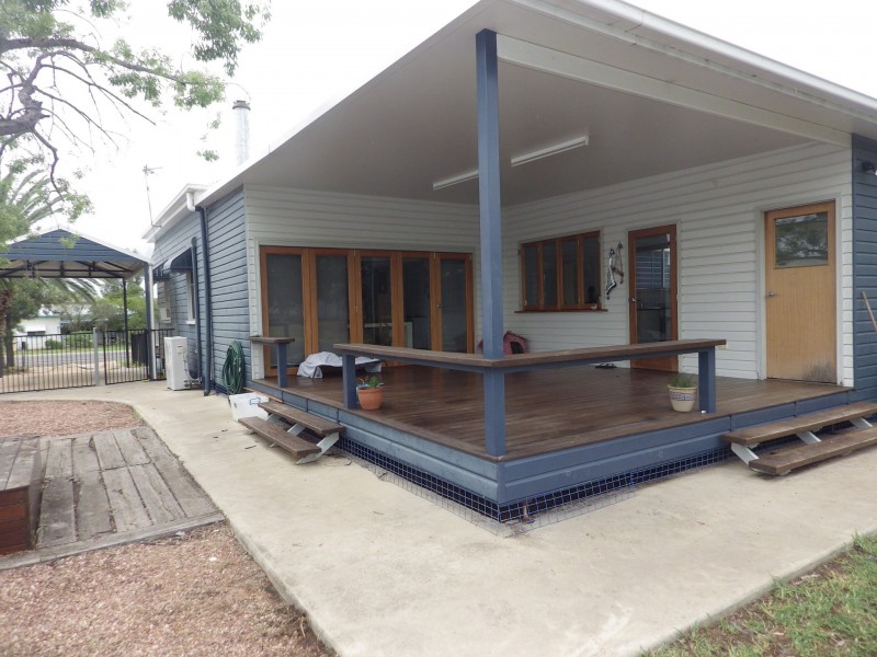 18 Queen Street, Roma QLD 4455