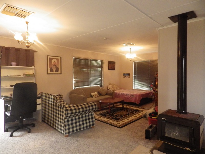 7-9 Station Street, Injune QLD 4454