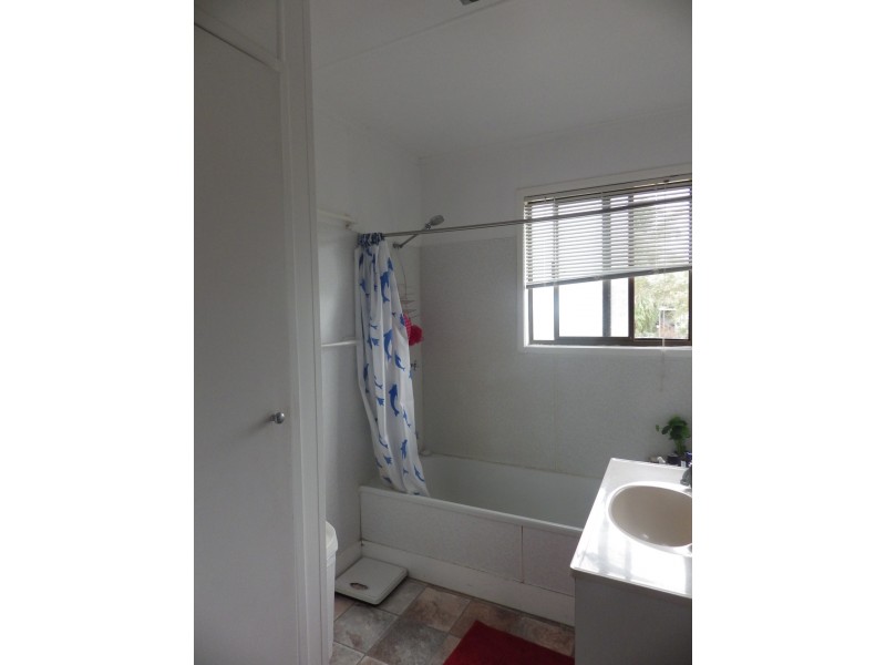 7-9 Station Street, Injune QLD 4454