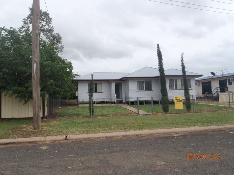 45 Downs Street, Roma QLD 4455