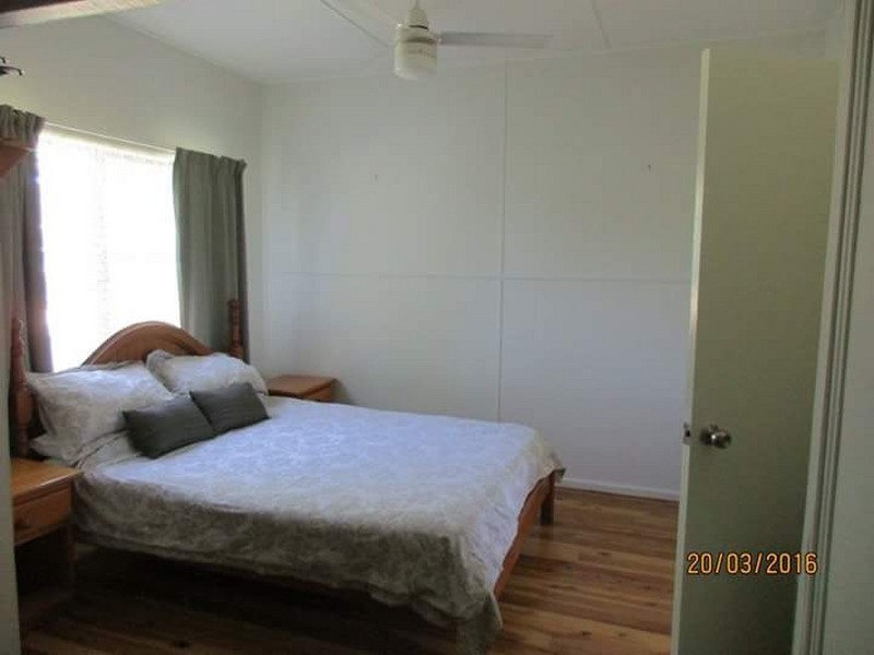 1 Eton Street, Mitchell QLD 4465