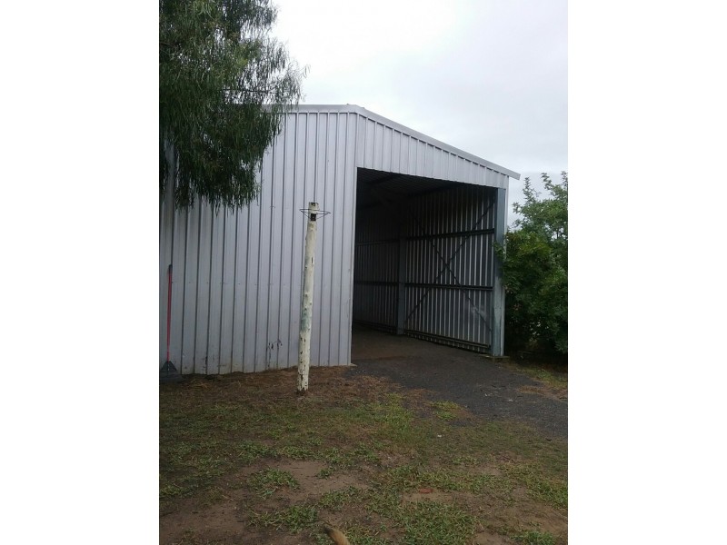 1 Eton Street, Mitchell QLD 4465