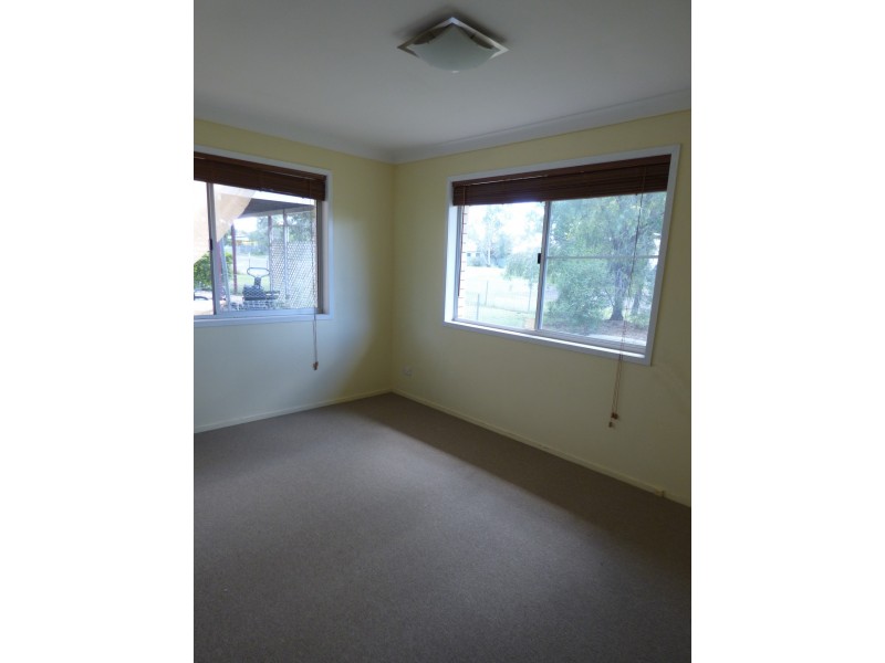 16 Beitz Street, Roma QLD 4455