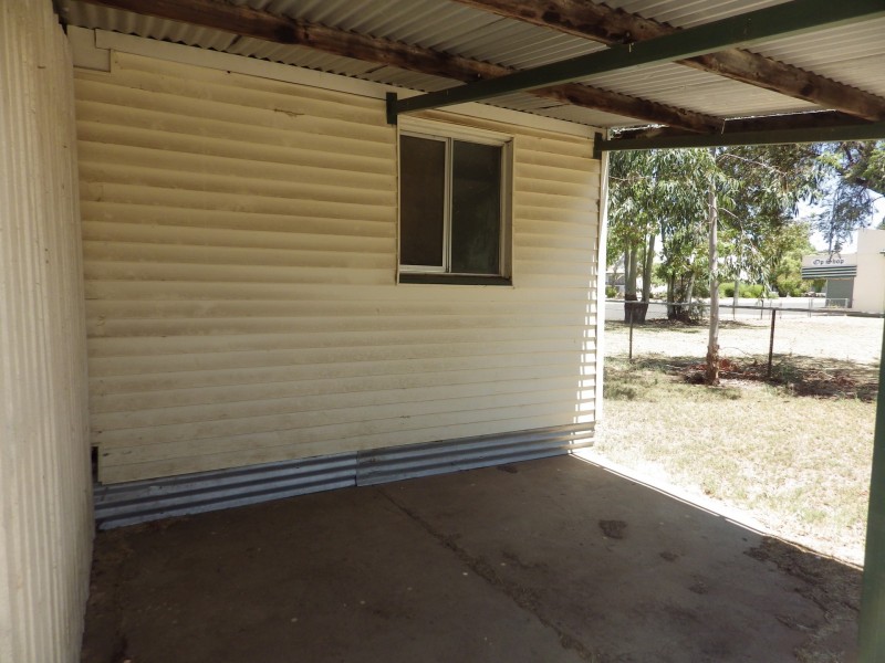 142 Alice Street, Mitchell QLD 4465
