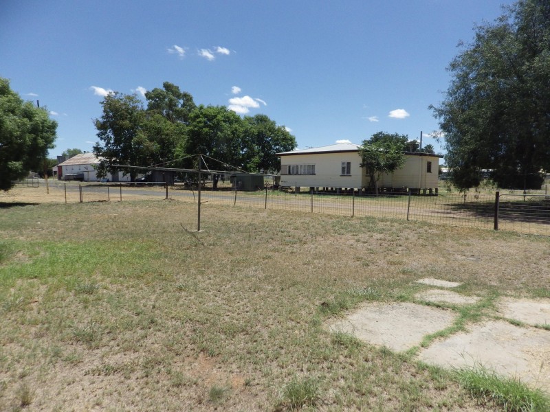 142 Alice Street, Mitchell QLD 4465