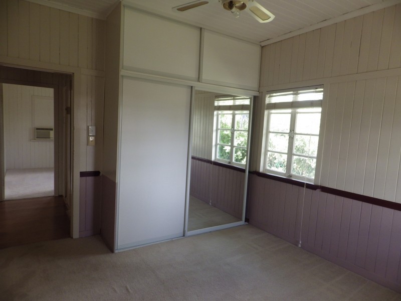 14 Russell Street, Roma QLD 4455