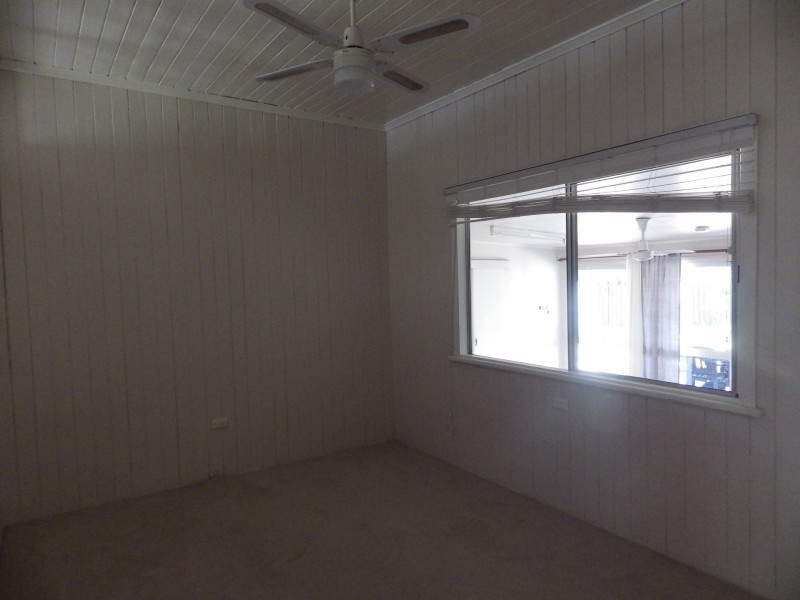 14 Russell Street, Roma QLD 4455