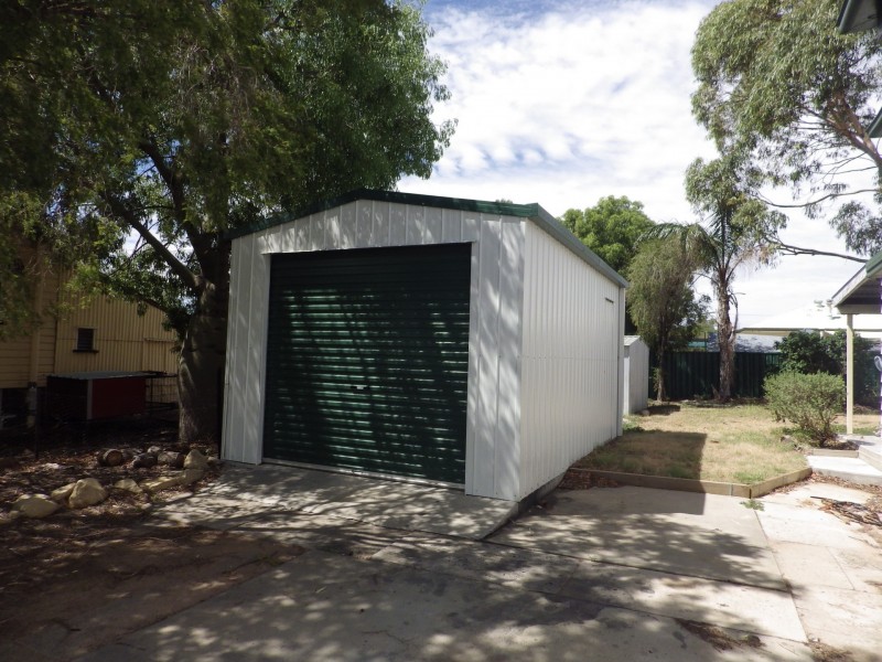 14 Russell Street, Roma QLD 4455