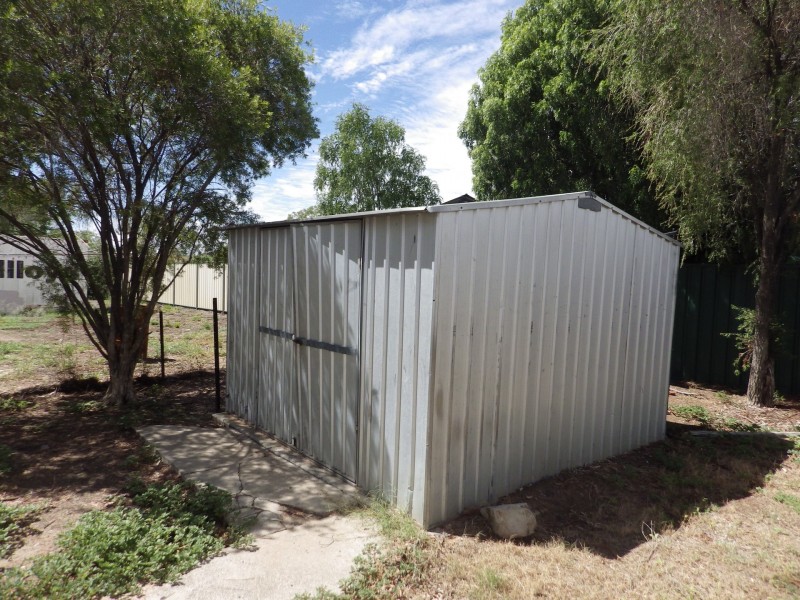 14 Russell Street, Roma QLD 4455