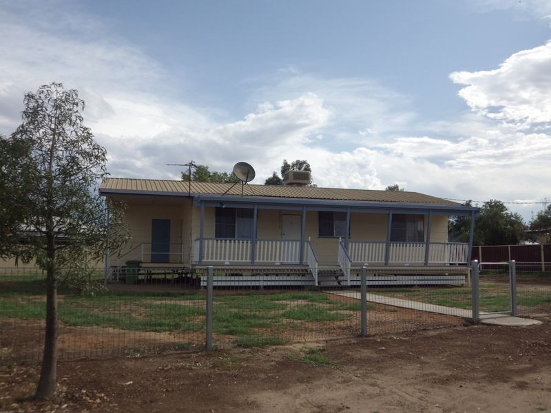 4 Russell Street, Roma QLD 4455