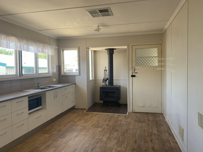126 Currey Street, Roma QLD 4455