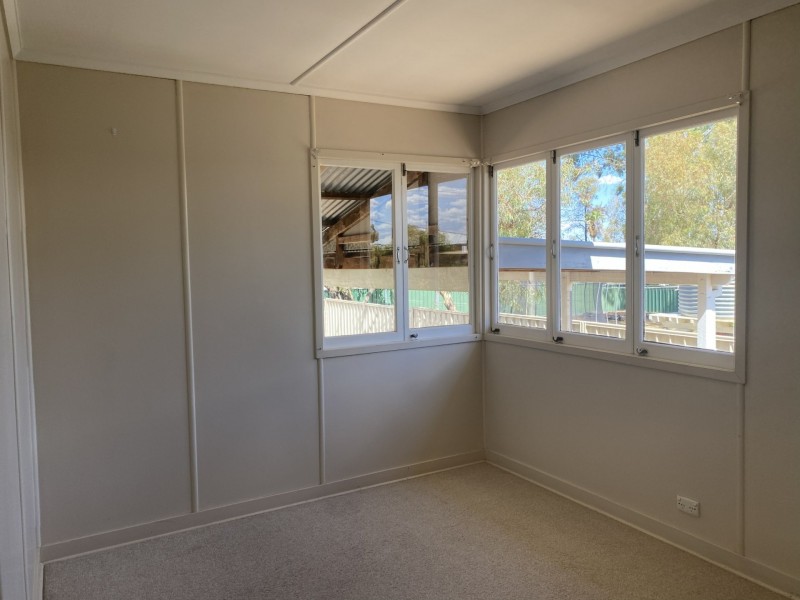126 Currey Street, Roma QLD 4455