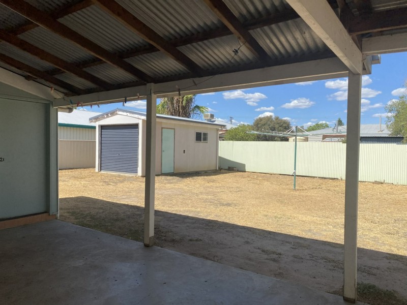 126 Currey Street, Roma QLD 4455
