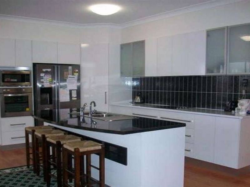 6 Lockyer Crescent, Roma QLD 4455