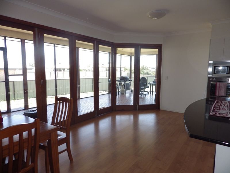 6 Lockyer Crescent, Roma QLD 4455