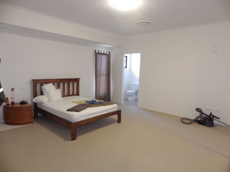 6 Lockyer Crescent, Roma QLD 4455