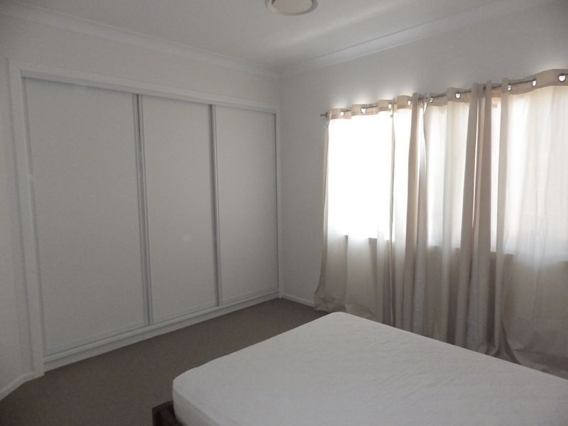 6 Lockyer Crescent, Roma QLD 4455