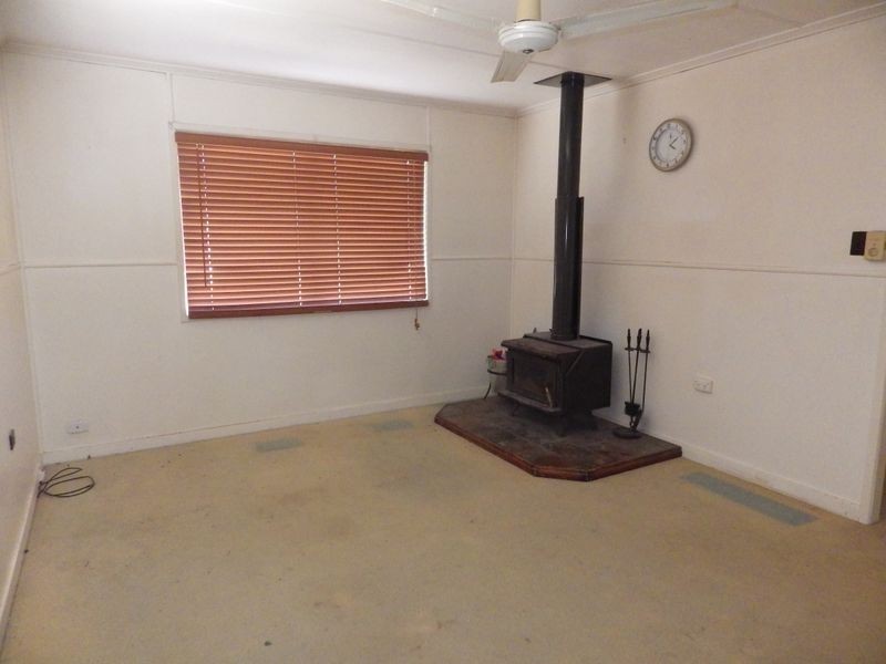 27 Jackson Street, Roma QLD 4455