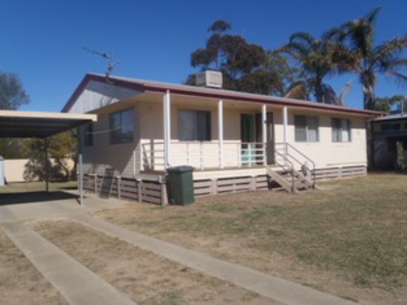 8 Foott Street, Roma QLD 4455