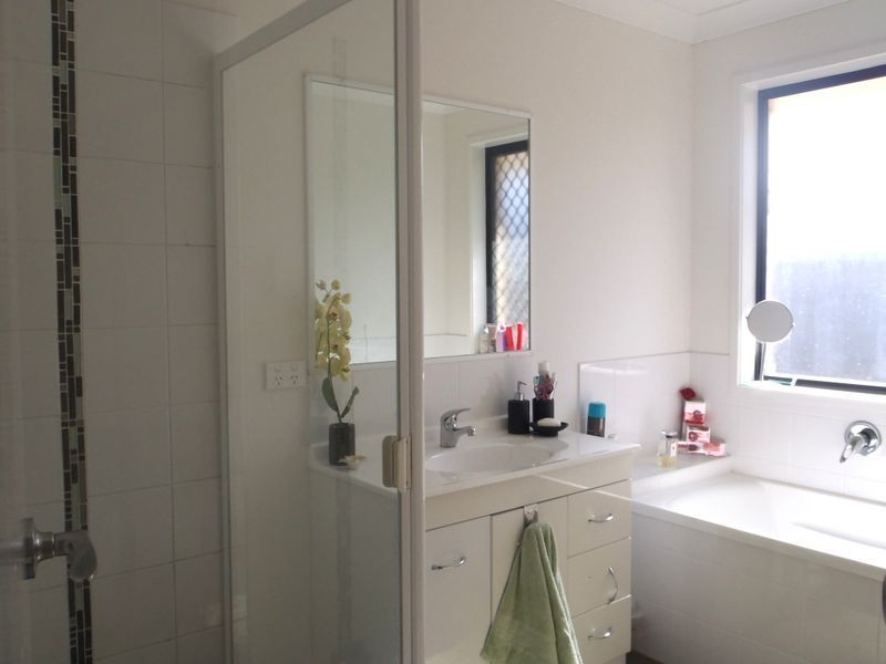 1 Lockyer Cresent, Roma QLD 4455