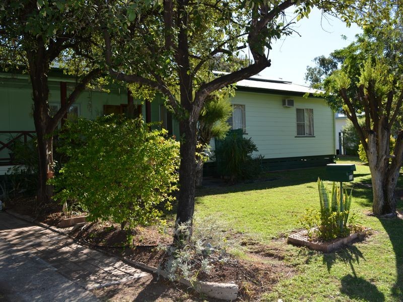 13 Hunter Street, Roma QLD 4455