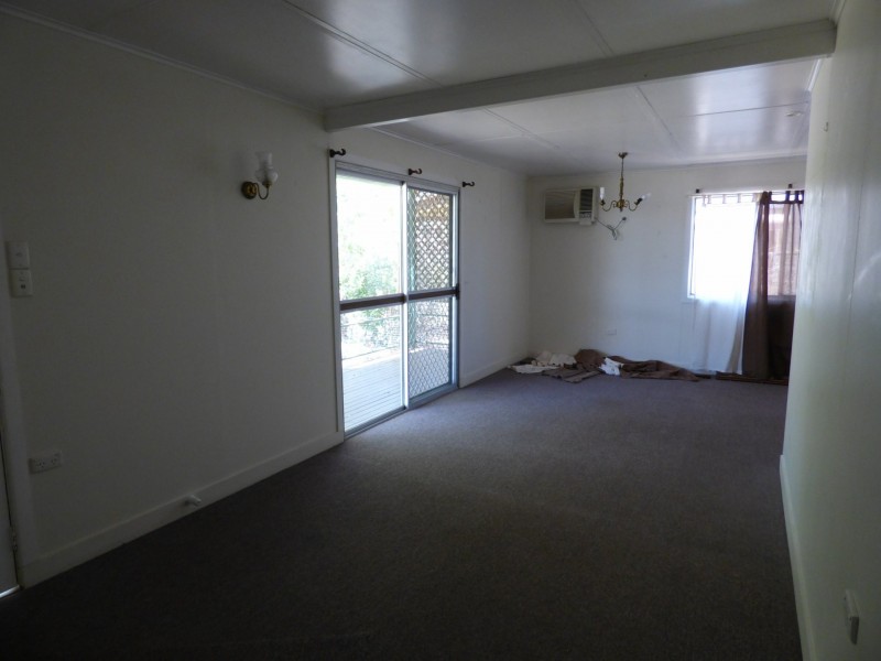 3 Wright Street, Roma QLD 4455