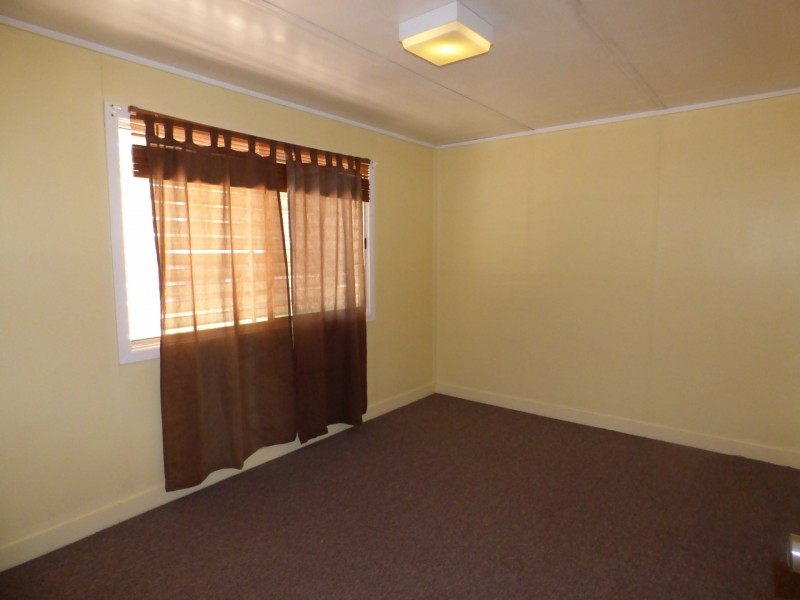 3 Wright Street, Roma QLD 4455