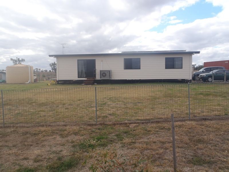 184 Bourne Drive, Roma QLD 4455