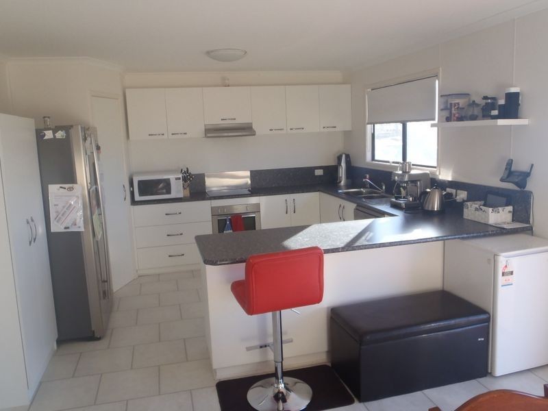 184 Bourne Drive, Roma QLD 4455