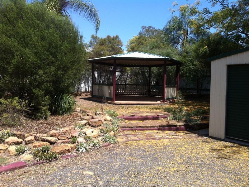 30 Northern Road, Roma QLD 4455