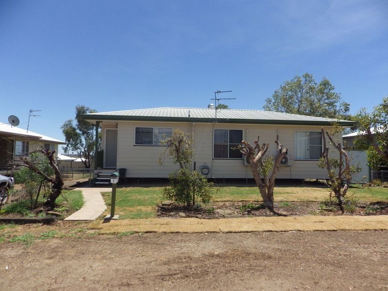 7 Robusta Drive, Roma QLD 4455