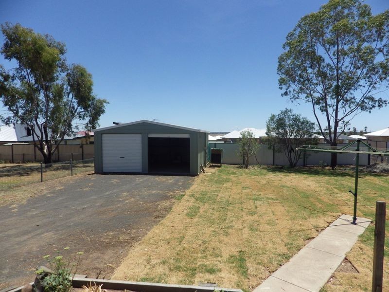 7 Robusta Drive, Roma QLD 4455