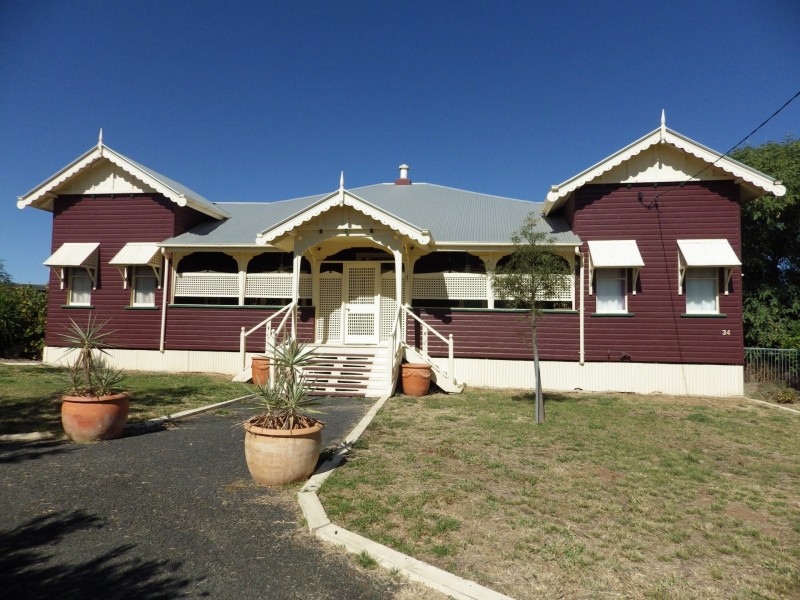 34 Robusta Drive, Roma QLD 4455