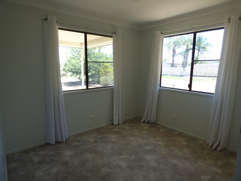 24 Derry Street, Roma QLD 4455